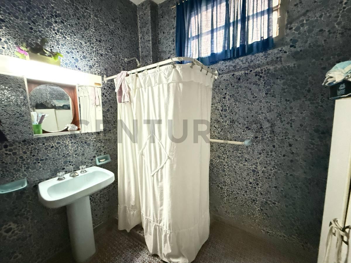 Venta Casa 5 Ambientes Villa Tesei 3