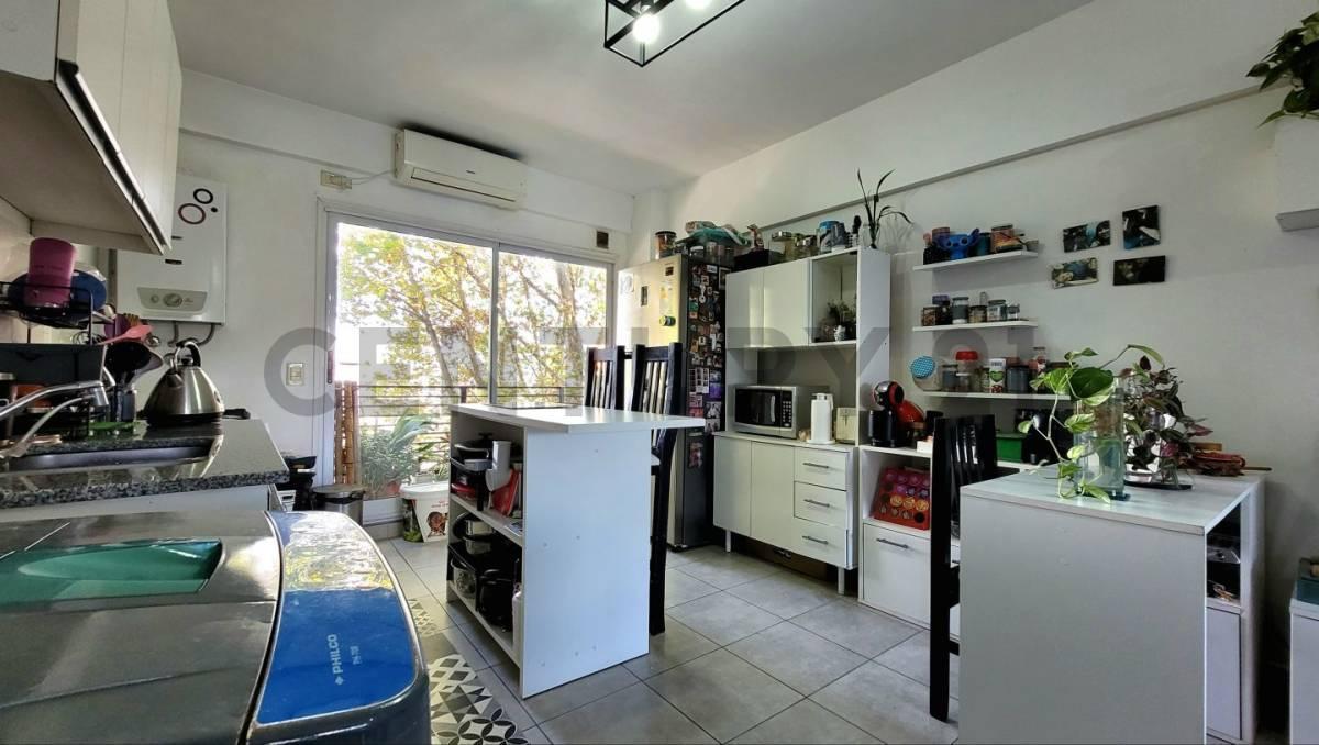 Venta Departamento Duplex 2 Ambientes + Escritorio, con Terraza y Balcon. Parque Cha 1