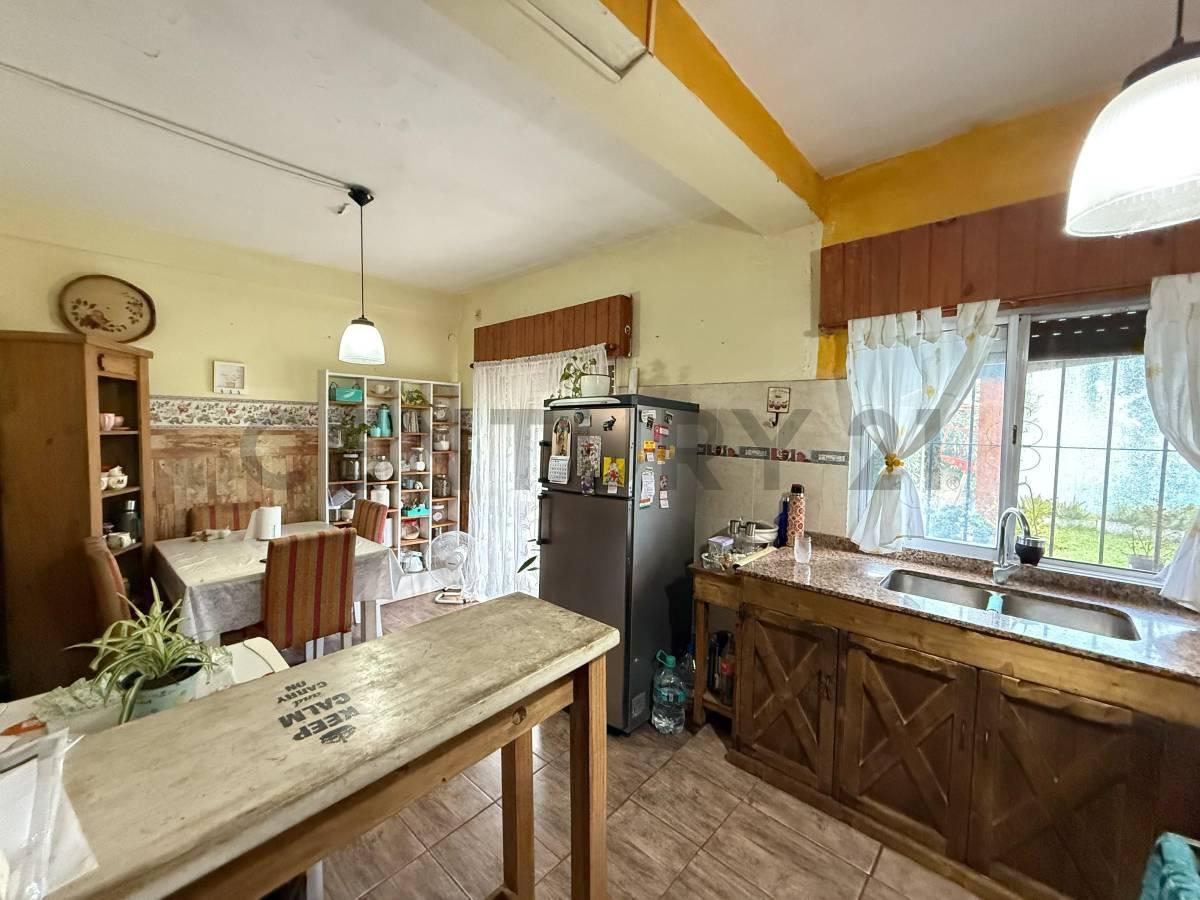 Venta Casa 3 Ambientes Mas Departamento en San Miguel 5