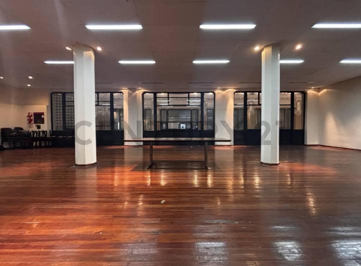 Foto de Alquiler Oficina Abierta 170 m² – Galería Güemes – Excelente estado y, imagen 3