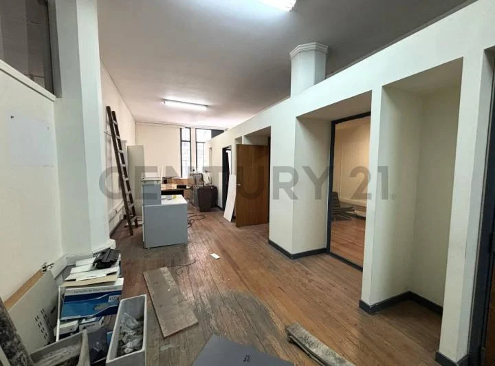 Foto de Alquiler Oficina 270 m² – Galería Güemes – Vista a Calle Florida, imagen 1