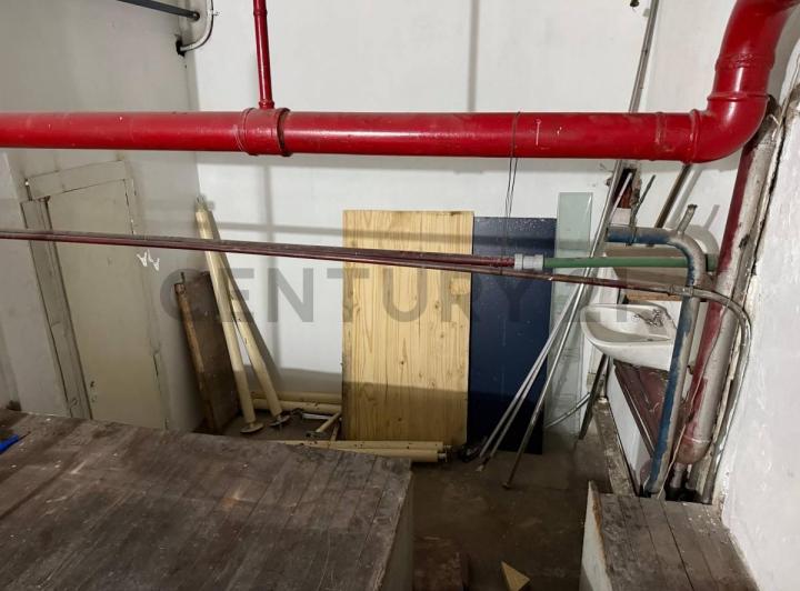 Local en Alquiler – Galería 5ta Avenida – Exclusivo para Indumentaria 4
