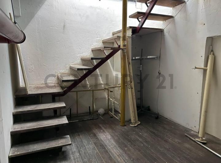 Local en Alquiler – Galería 5ta Avenida – Exclusivo para Indumentaria 3