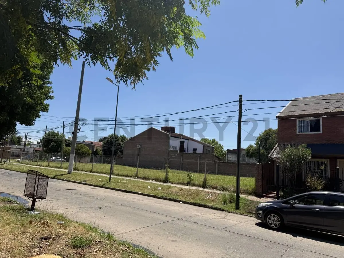VENTA DE TERRENO-LOTE 200M2 A LA CALLE-APTO CREDITO 4