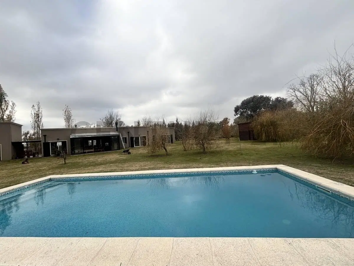 Espectacular Chacra en Estancia Las Lilas (Luján) – 3 Dormitorios, Piscina de Venecitas y Excepciona 5