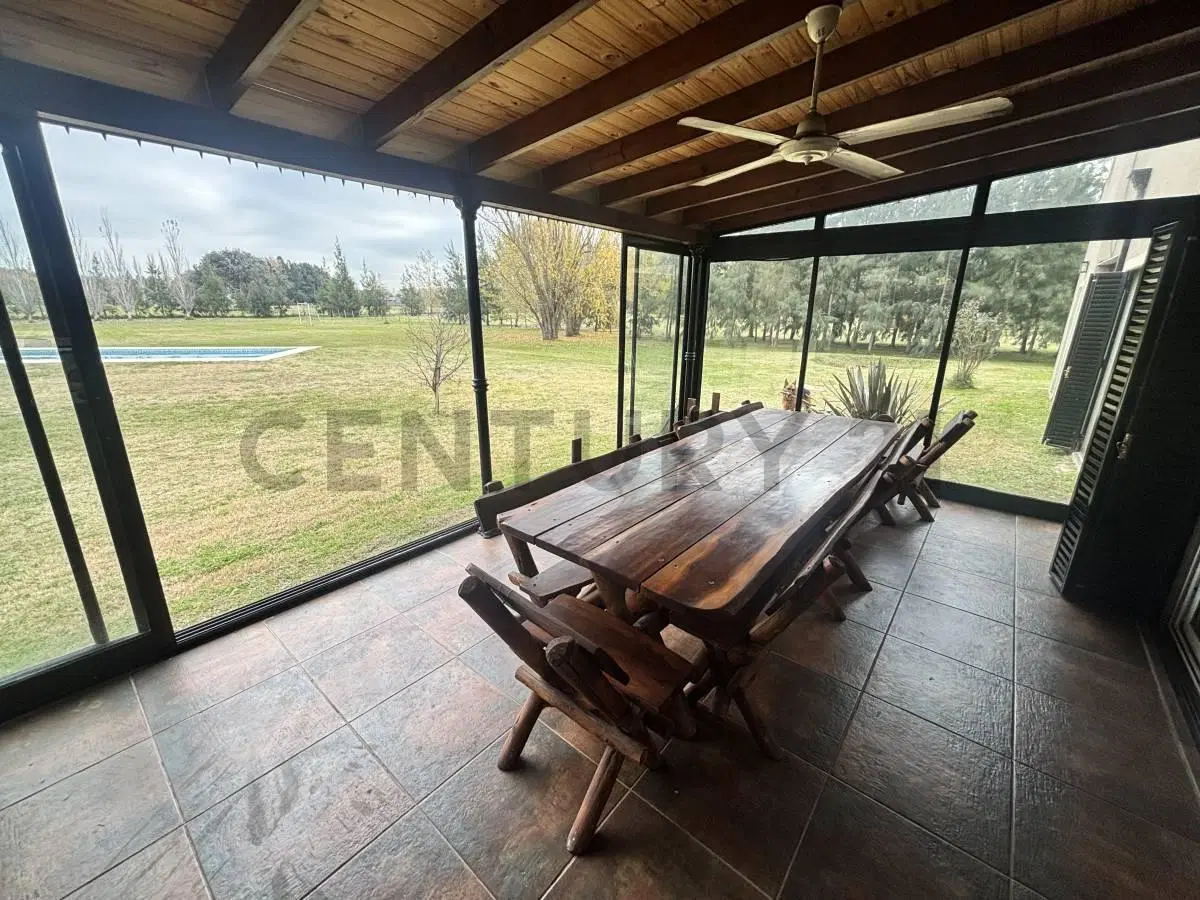 Espectacular Chacra en Estancia Las Lilas (Luján) – 3 Dormitorios, Piscina de Venecitas y Excepciona 2