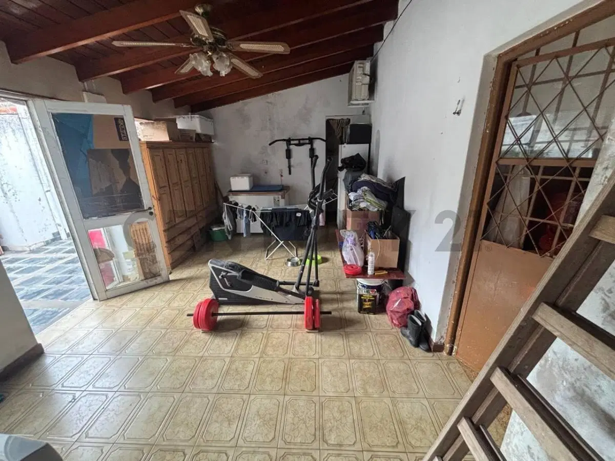VENTA CASA 4 AMBIENTES EN VENTA EN POLVORINES – EXCELENTE UBICACIÓN SOBRE ZONA COMERCIAL 4