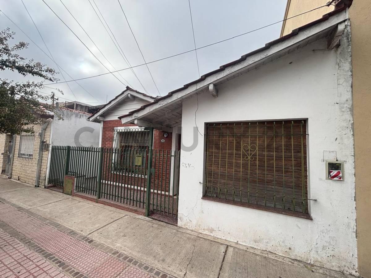 VENTA CASA 4 AMBIENTES EN VENTA EN POLVORINES – EXCELENTE UBICACIÓN SOBRE ZONA COMERCIAL
