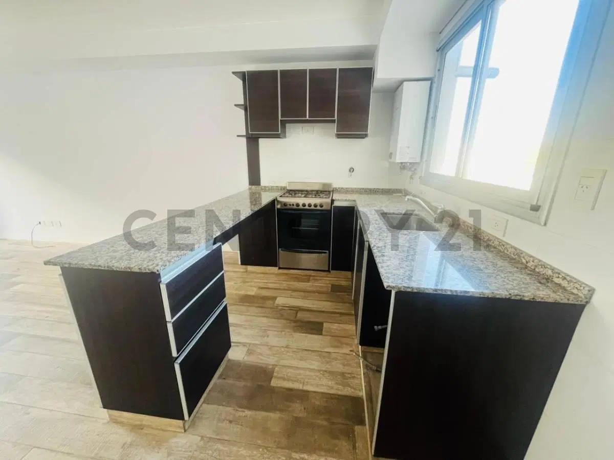 Semipiso 2 Ambientes con Cochera y Balcón al Frente – Apto Crédito 2