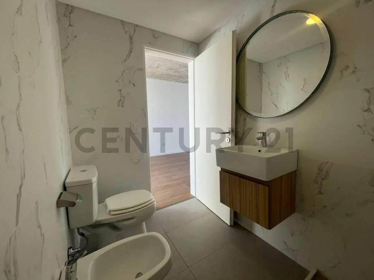 Venta departamento monoambiente divisible con balcón y terraza con parrilla 5