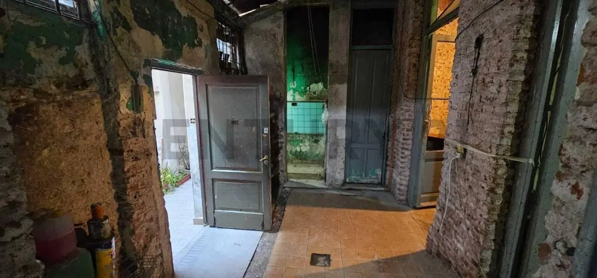 PH 2 AMBIENTES CON PATIO OPORTUNIDAD PARA RECICLAR EN EL CORAZÓN DE SAN TELMO – IDEAL INVERSORES Y F 2