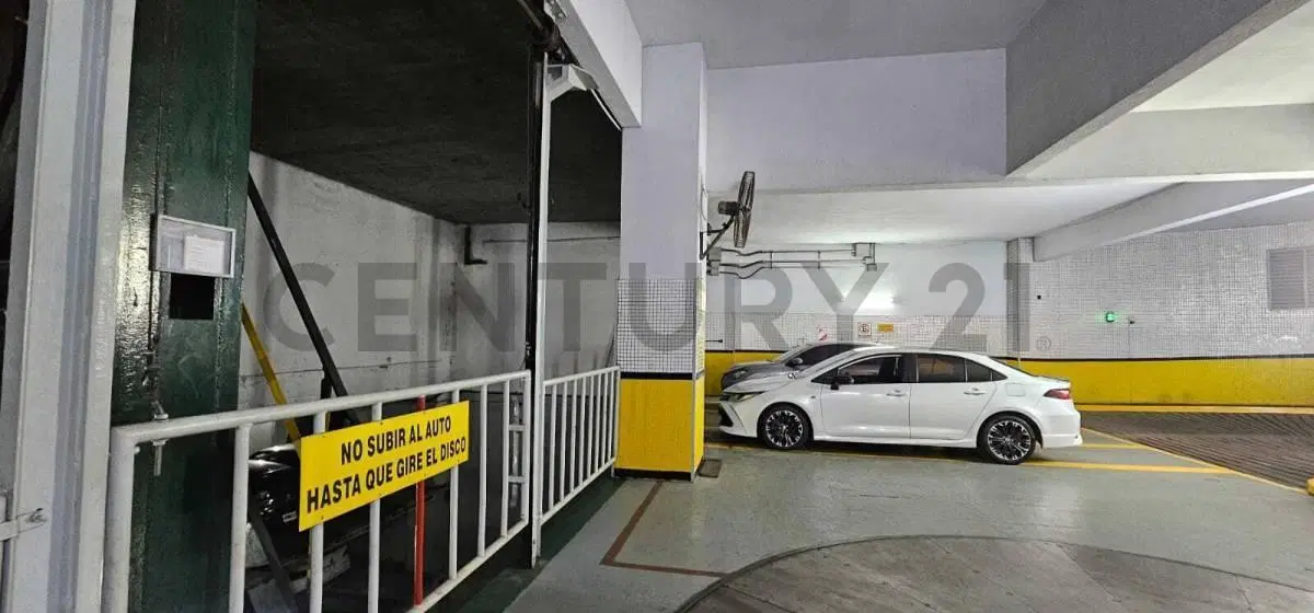 VENTA DE COCHERA EN PLENO MICROCENTRO PORTEÑO - RIVADAVIA AL 500 5
