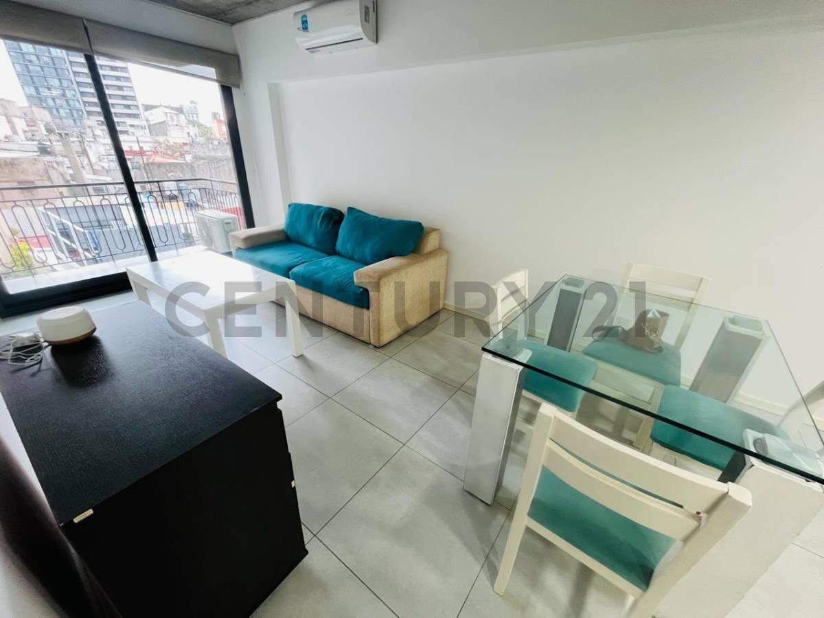 Moderno 2 Ambientes con Balcón, Vestidor y Amenities en el Corazón de San Telmo – Apto Crédito