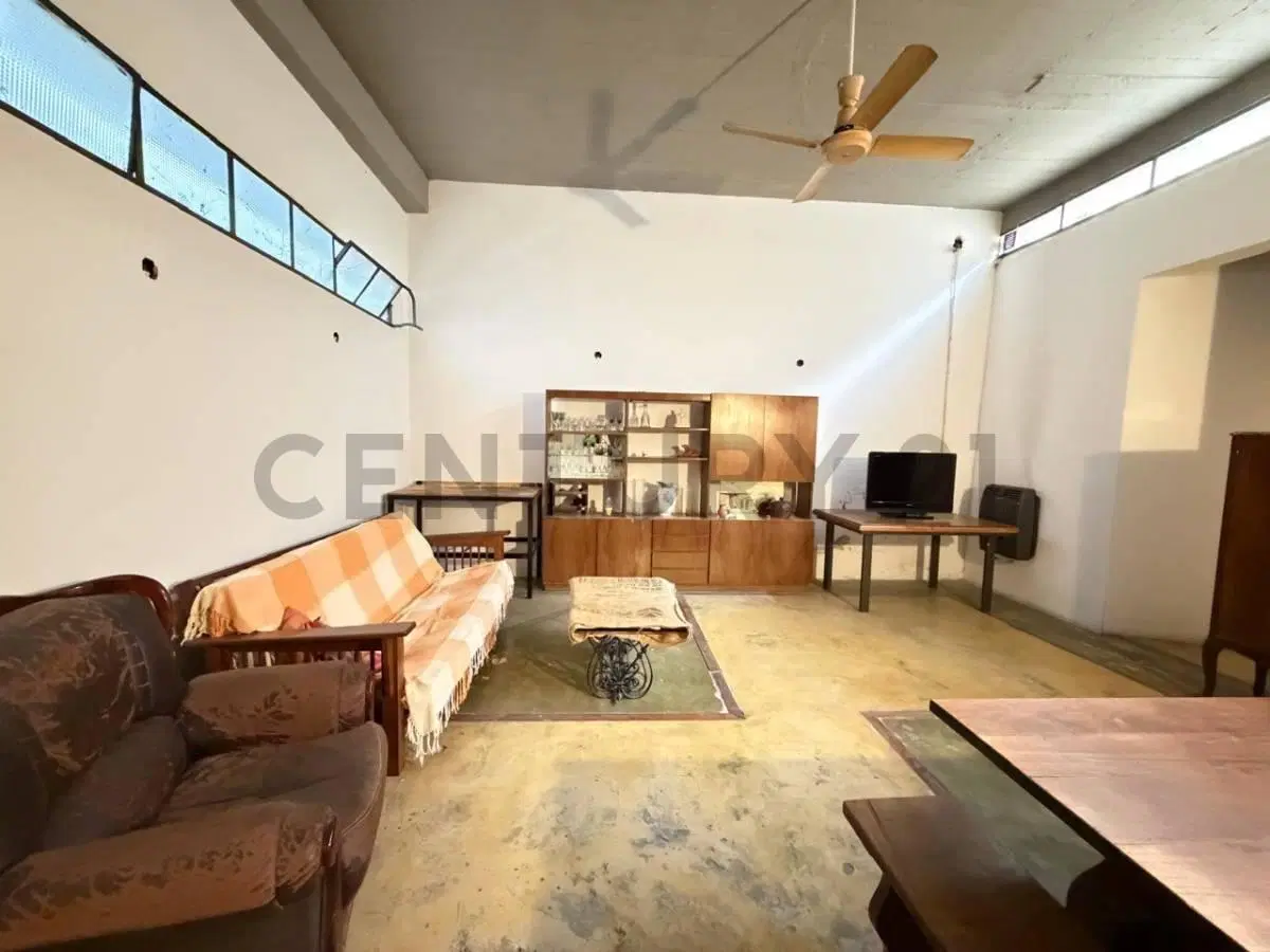VENTA PH 3 AMBIENTES CON PATIO EN BARRACAS 5