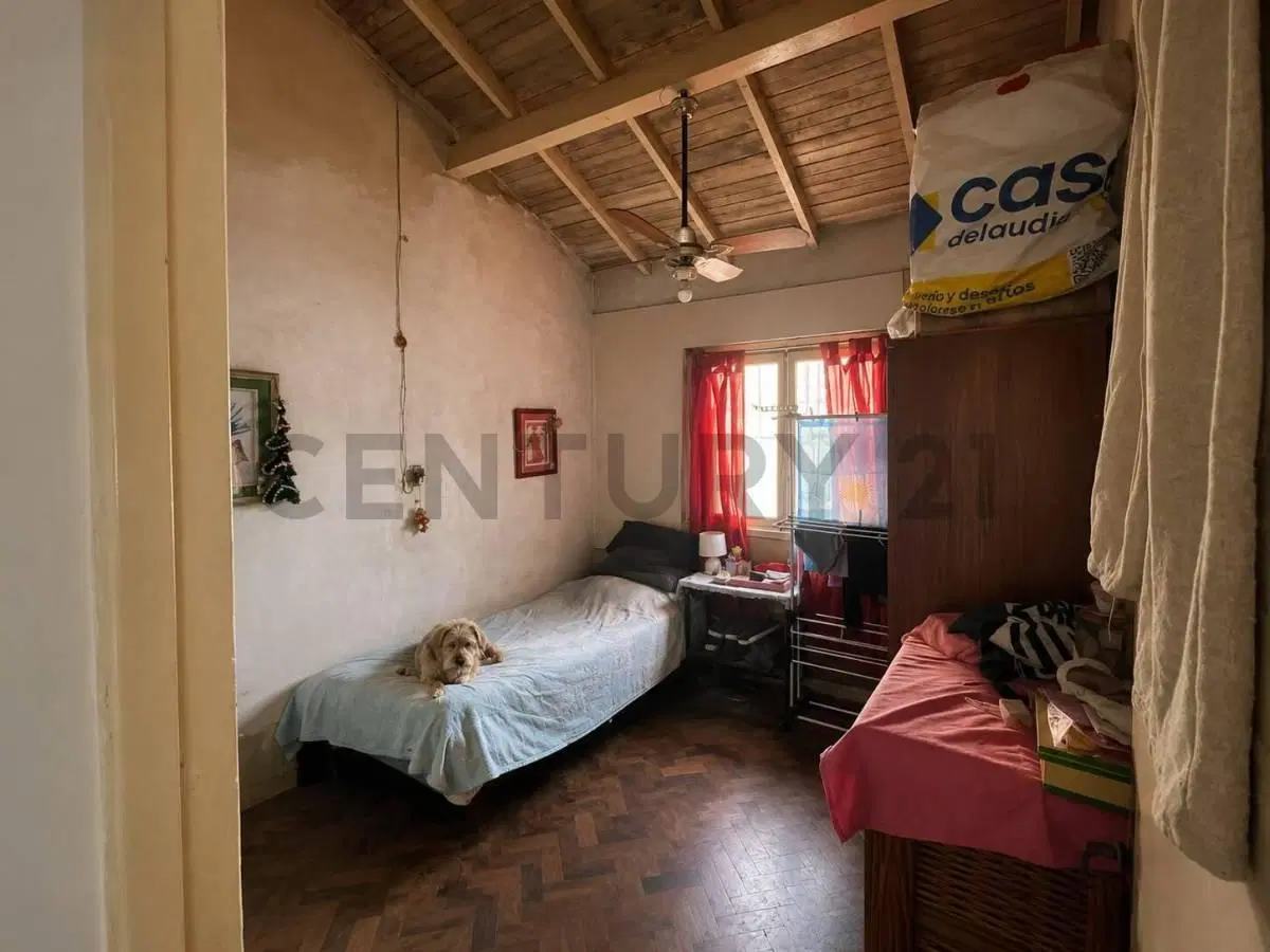 VENTA OPORTUNIDAD DE INVERSION CASA + LOCAL SOBRE LOTE DE 444m2 EXCELENTE UBICACION JOSE C PAZ 5