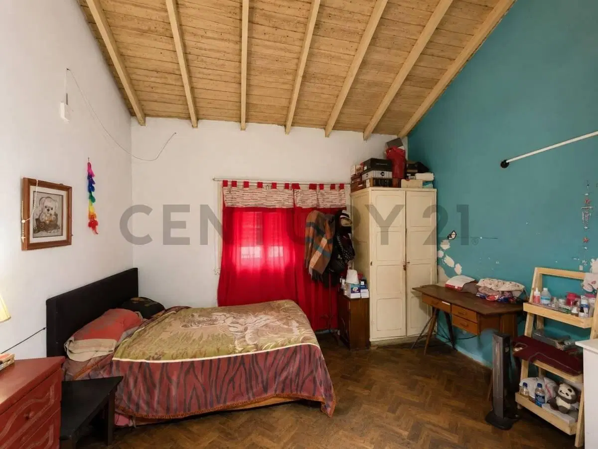 VENTA OPORTUNIDAD DE INVERSION CASA + LOCAL SOBRE LOTE DE 444m2 EXCELENTE UBICACION JOSE C PAZ 8