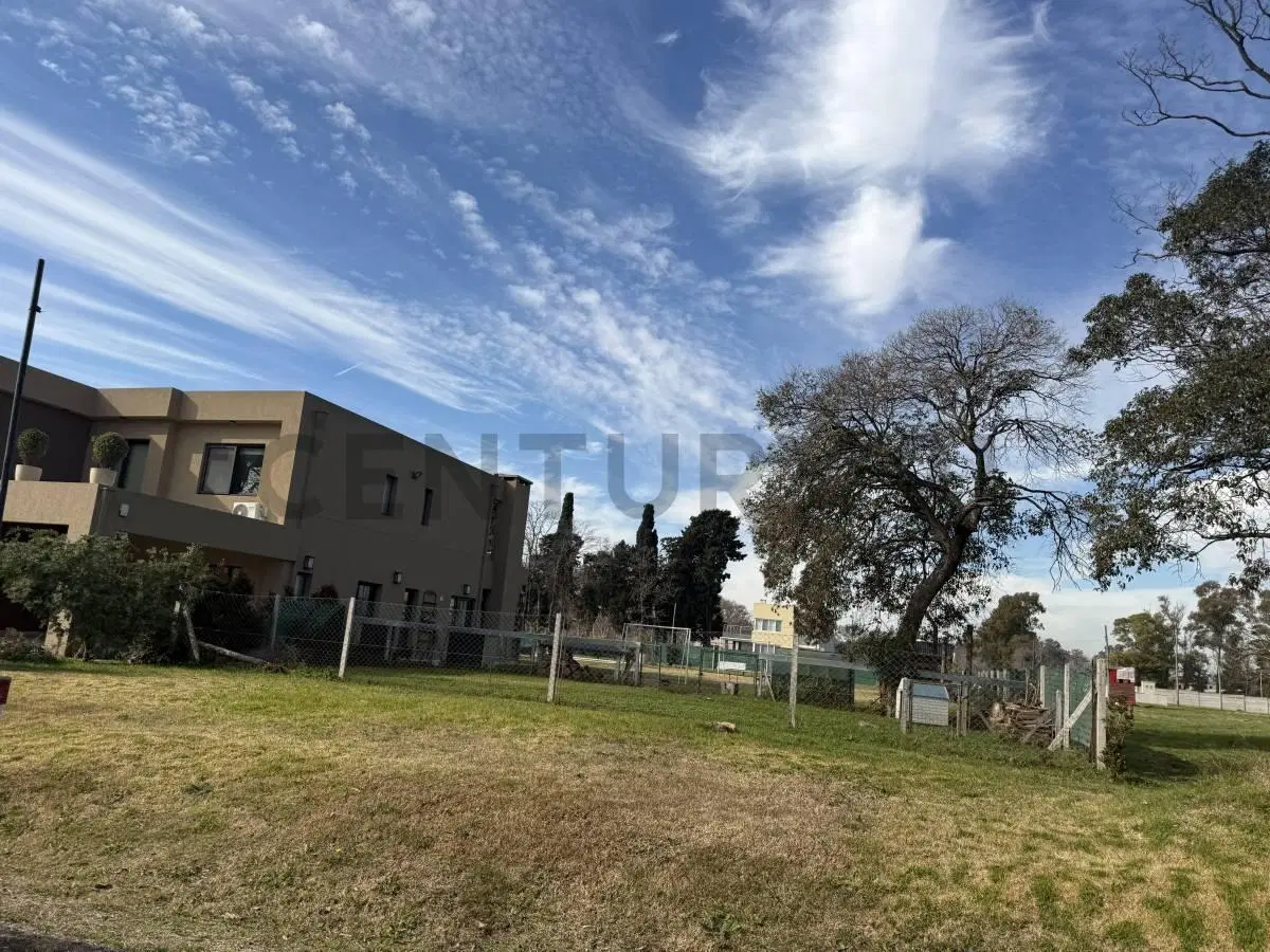VENTA DE LOTE INTERNO 600M2 BARRIO CERRADO ALTOS DE SAN JOSÉ – SAN MIGUEL 3