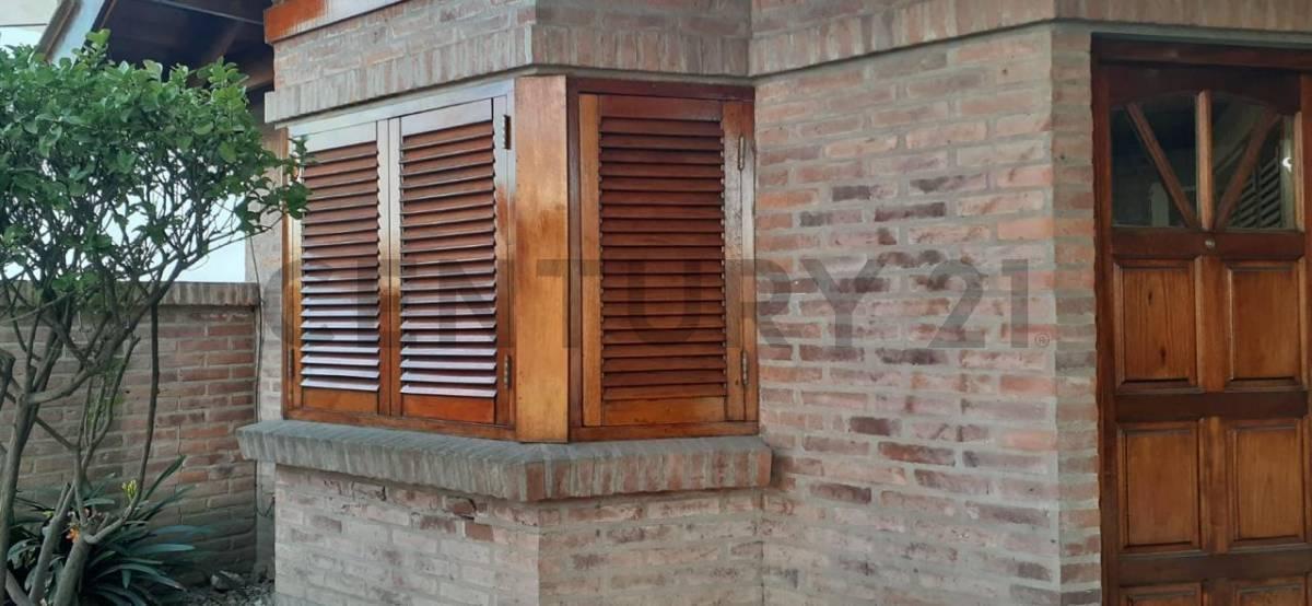 Foto de ALQUILER CASA 3 DORMITORIOS EN EXCELENTE ESTADO-CENTRO LOS POLVORINES, imagen 2