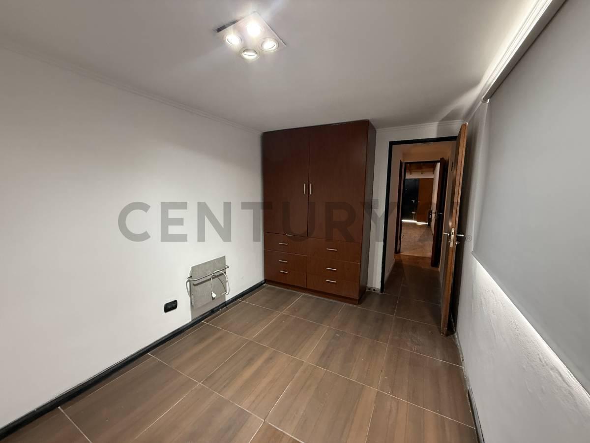 Foto de VENTA DE CASA MODERNA 4 AMBIENTES CON PATIO Y GARAJE -DESOCUPADA-, imagen 5