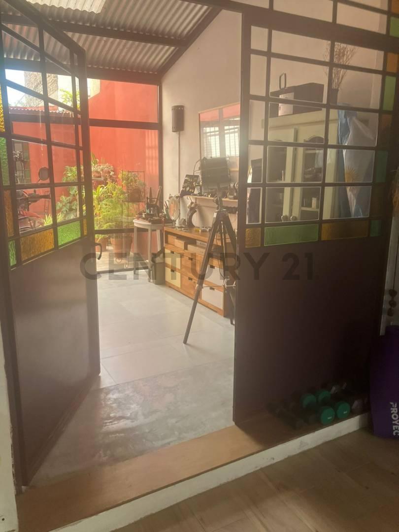 Foto de VENDE-PH al frente en Beccar, imagen 1