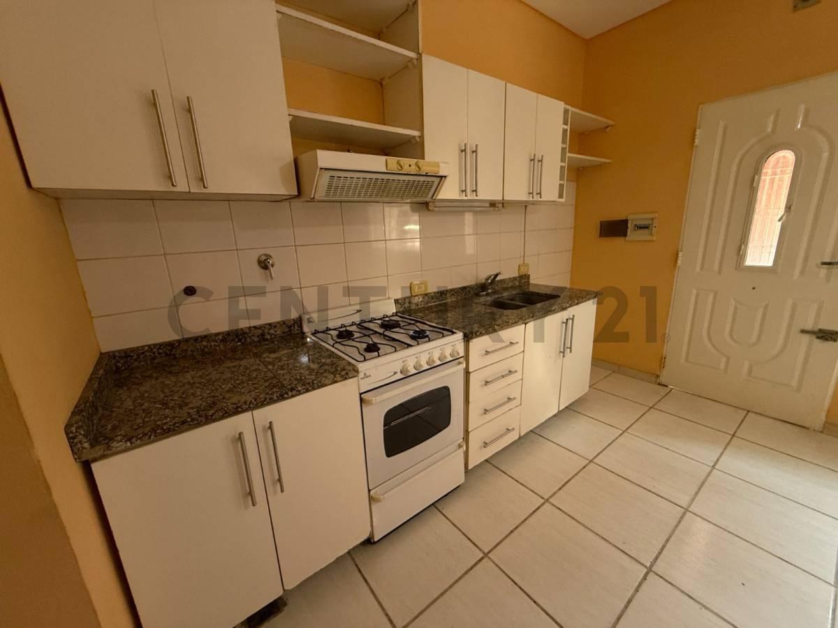 Foto de VENTA DEPARTAMENTO - PH 2 AMB CON PATIO EN SAN MIGUEL APTO CREDITO, imagen 3