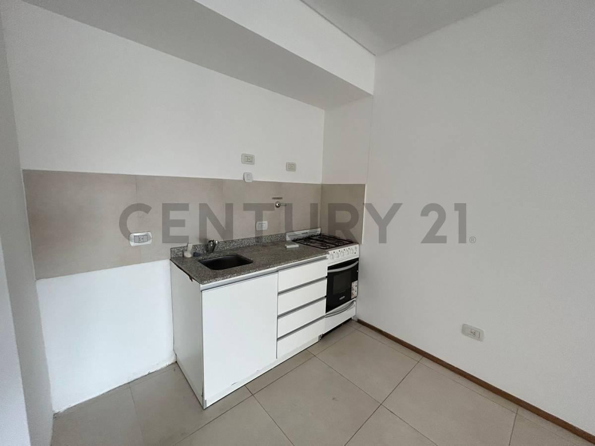 Foto de ALQUILER MONOAMBIENTE CON BALCÓN AL FRENTE | EDIFICIO DE CATEGORÍA CON, imagen 4
