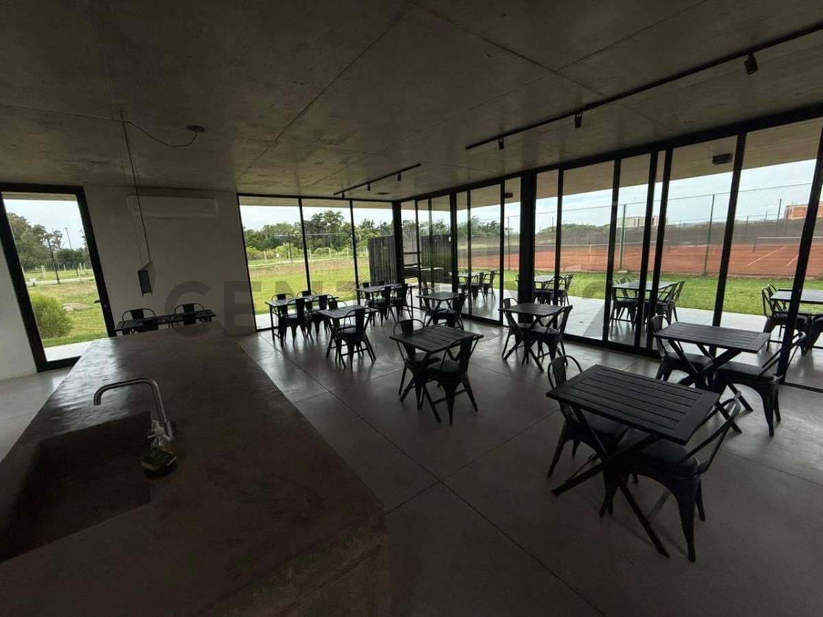 Foto de VENTA ESPECTACULAR LOTE CENTRAL - VILLAGE PLAZA - LOT 124 - EXCELENTE, imagen 4