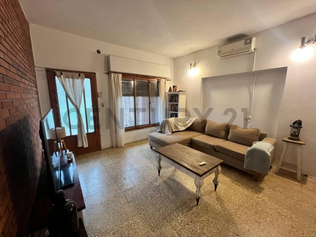 Foto de CASA 3 AMBIENTES EN VENTA EN SAN MIGUEL | PARQUE, PILETA Y GARAJE |, imagen 1