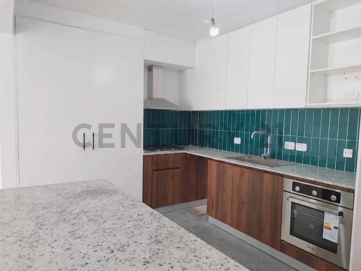 Foto de Venta Departamento Reciclado 3 amb en Parque Centenario - Con cochera, imagen 4