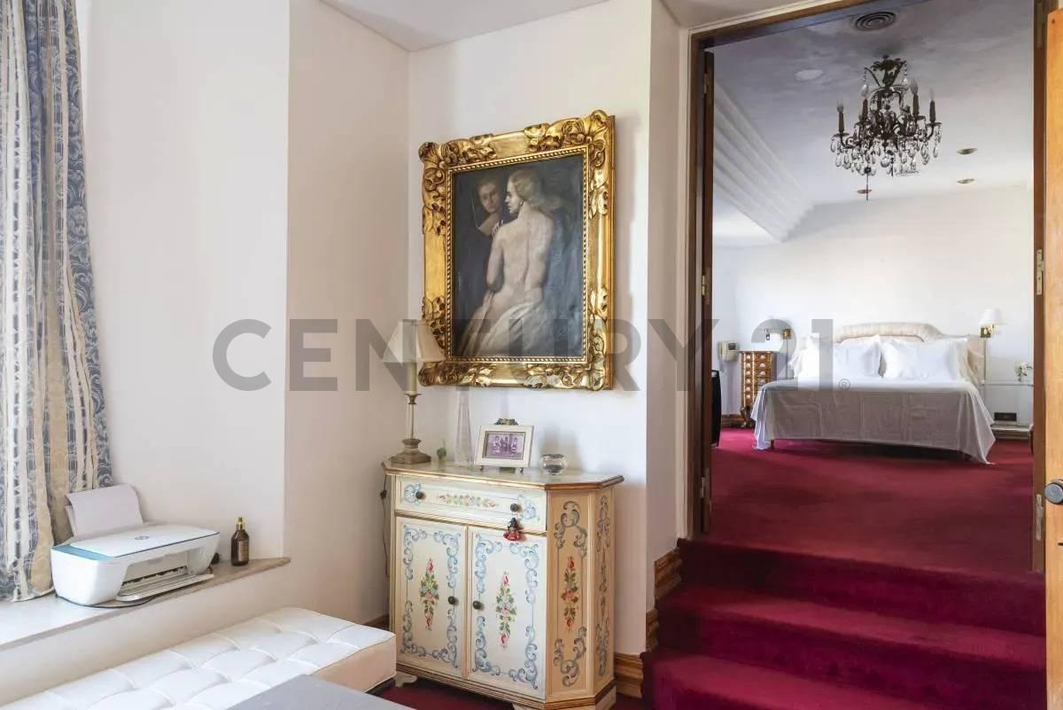 Foto de Casa de 500 m² en Barrio Parque, sobre Juez Tedín, imagen 2