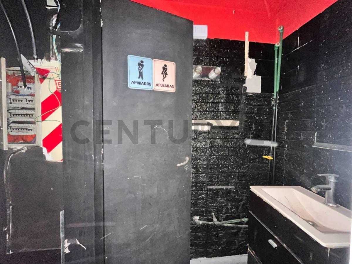 Foto de Venta de local comercial con subsuelo en ubicación estratégica |, imagen 5