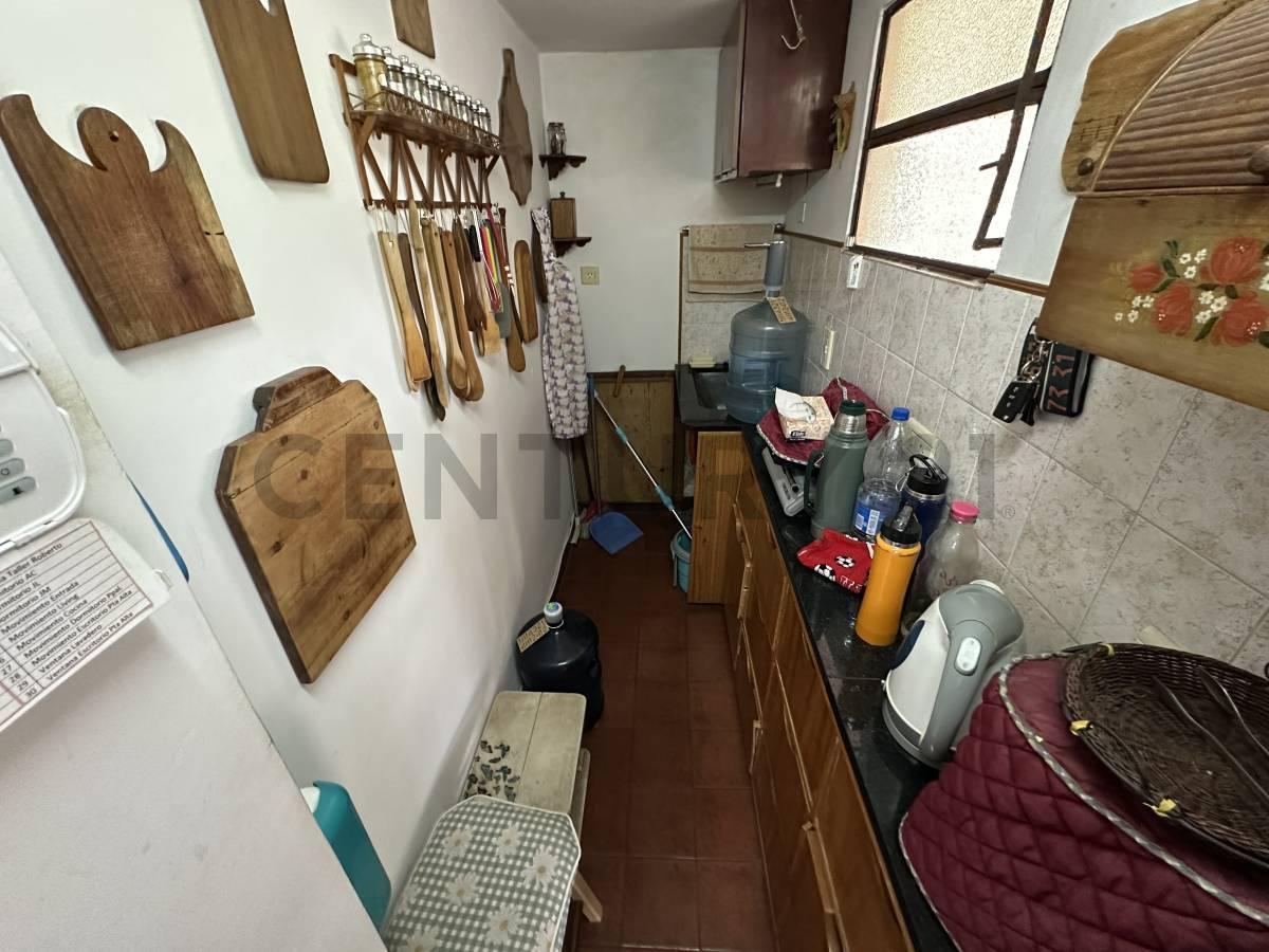Foto de VENTA CASA 7 AMBIENTES CON PILETA, QUINCHO Y AMPLIO LOTE – SAN MIGUEL, imagen 5