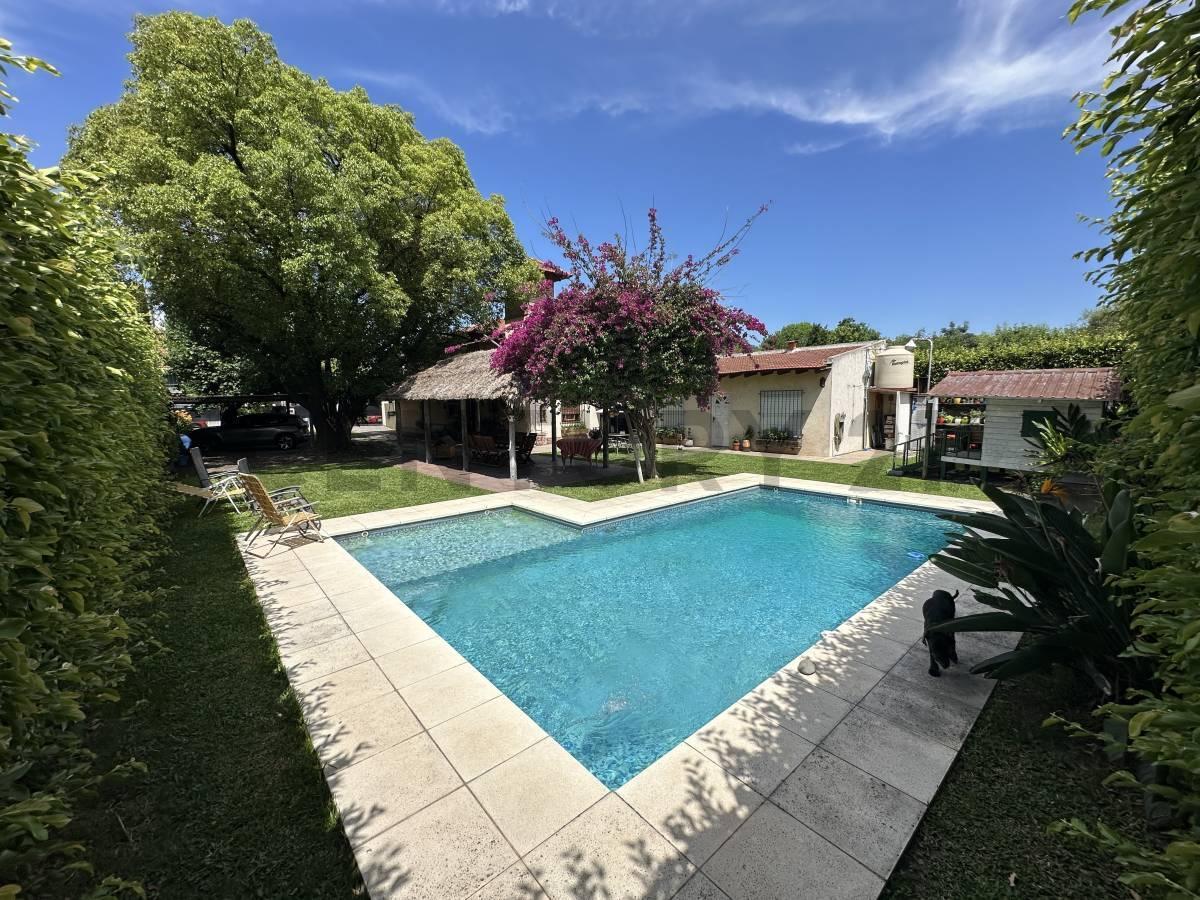 Foto de VENTA CASA 7 AMBIENTES CON PILETA, QUINCHO Y AMPLIO LOTE – SAN MIGUEL, imagen 4