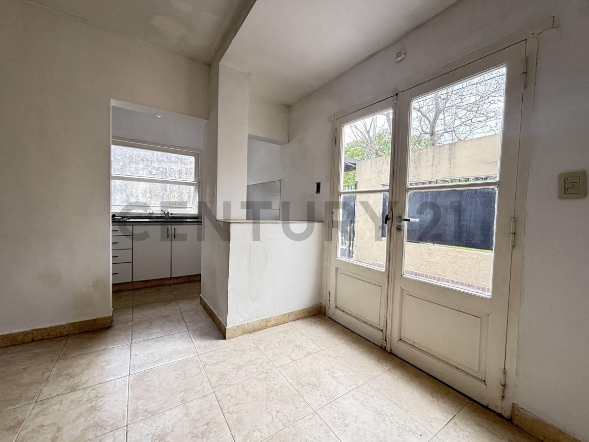Foto de Dúplex ideal vivienda y profesional en Turdera, imagen 2