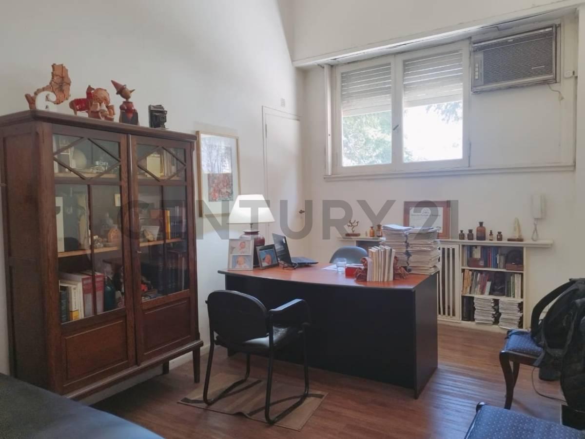 Foto de Venta Departamento tipo PH de 3 amb - en PB con patio en Retiro - Apto, imagen 2