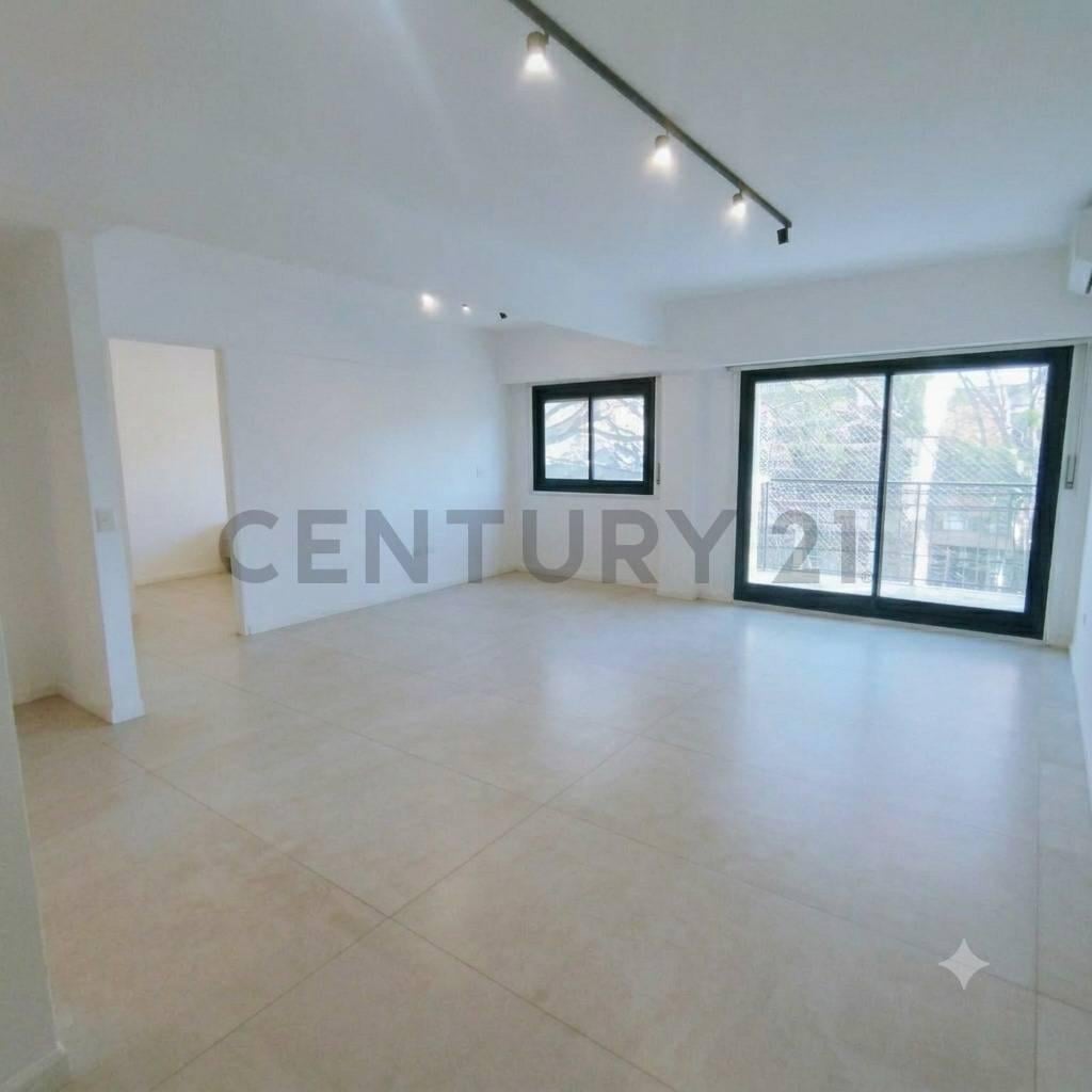 Foto de VENTA DEPARTAMENTO 2 AMB DE 75 M² - RECICLADO PREMIUM EN AVENIDA LOS, imagen 3