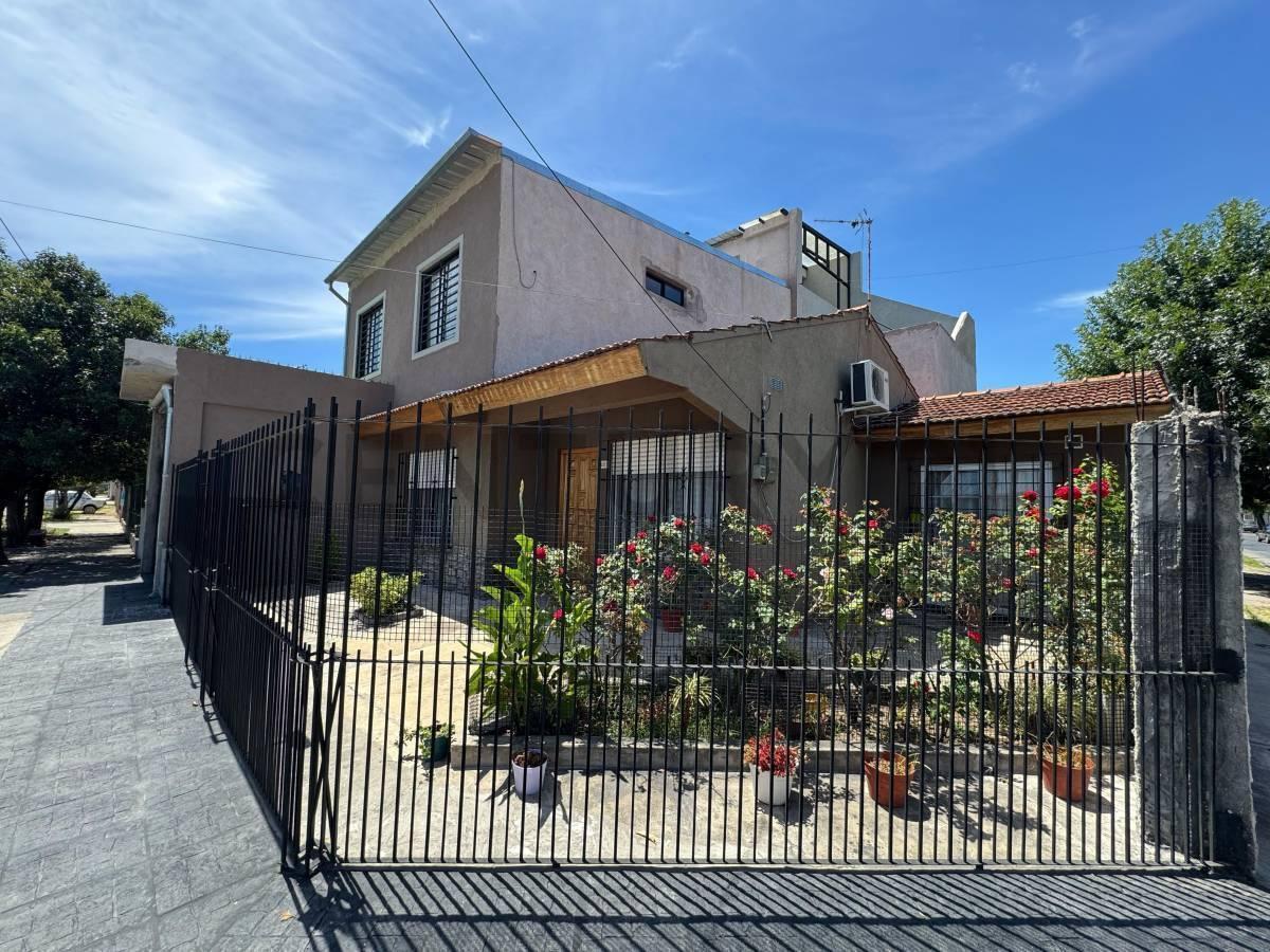 Foto de Venta casa 6 ambientes apto 2 familias, imagen 4