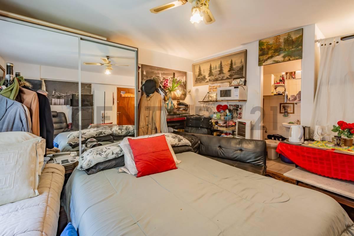 Foto de Monoambiente en Venta en San Isidro – 24 m² – 1° Piso – Estilo Inglés, imagen 1