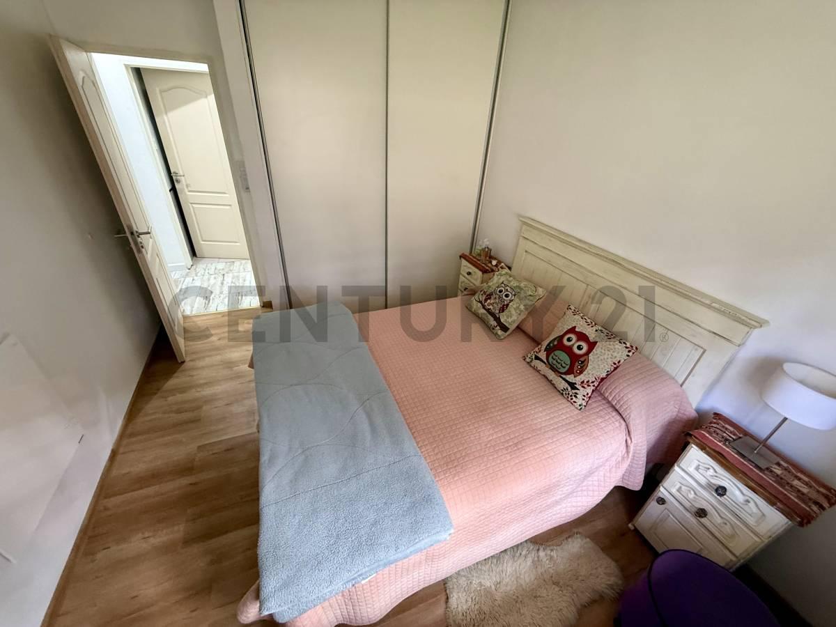 Foto de EN VENTA CASA 4 ambientes en El Pato con piscina, parque y parrilla, imagen 5