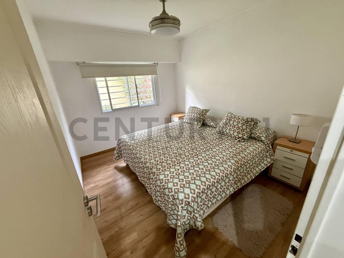 Foto de EN VENTA CASA 4 ambientes en El Pato con piscina, parque y parrilla, imagen 4