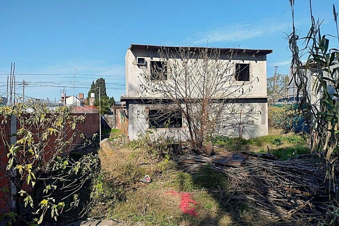 Foto de Venta Terreno Los Polvorines 667 m2 con edificación a reciclar, imagen 1