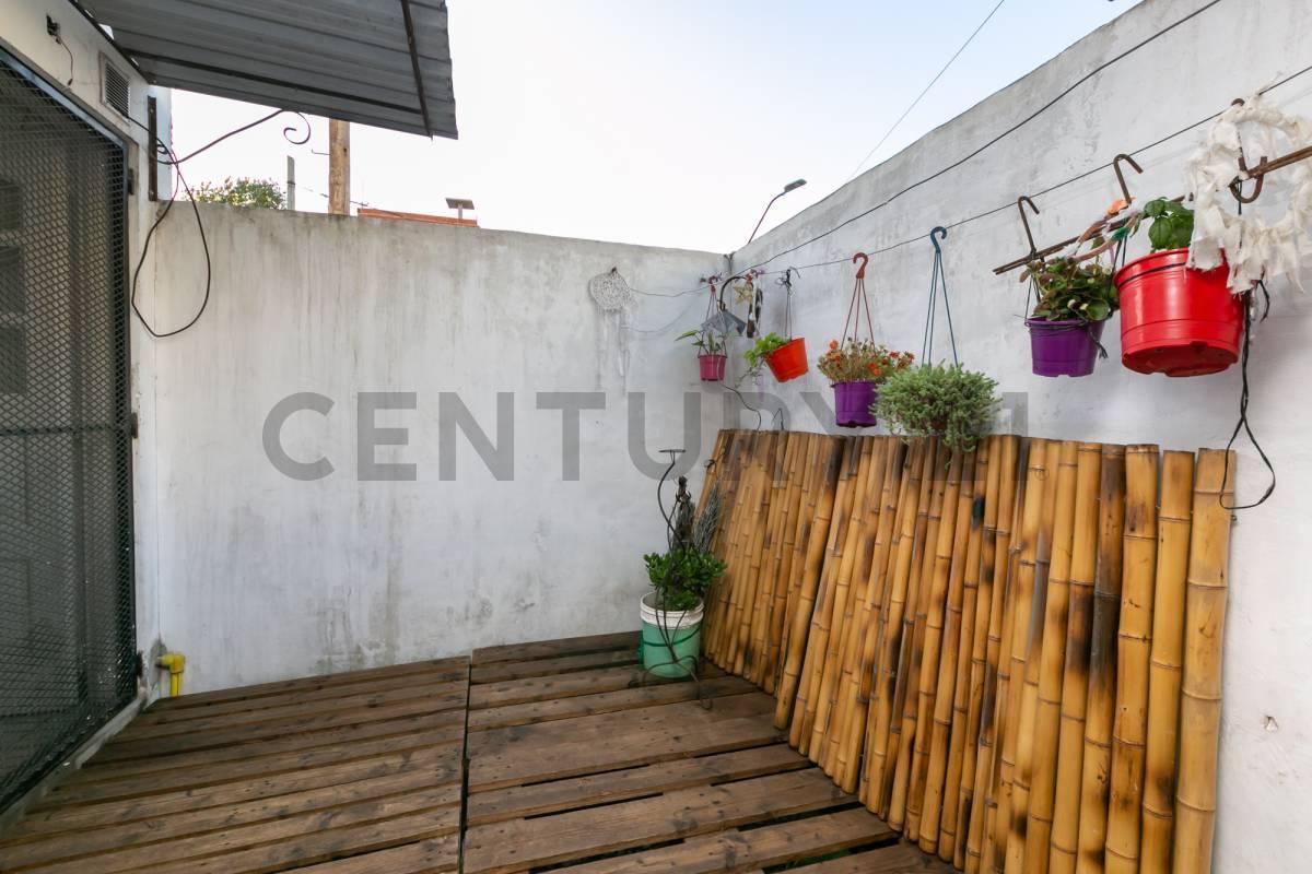 Foto de VENTA DUPLEX 3 AMBIENTES EN WILLIAM MORRIS HURLINGHAM GARAGE, imagen 4