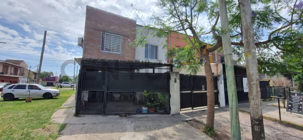Foto de VENTA DUPLEX 3 AMBIENTES EN WILLIAM MORRIS HURLINGHAM GARAGE, imagen 1