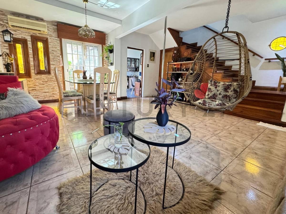 Foto de VENTA DE DUPLEX 4 AMB CON COCHERA EN MORON, imagen 1