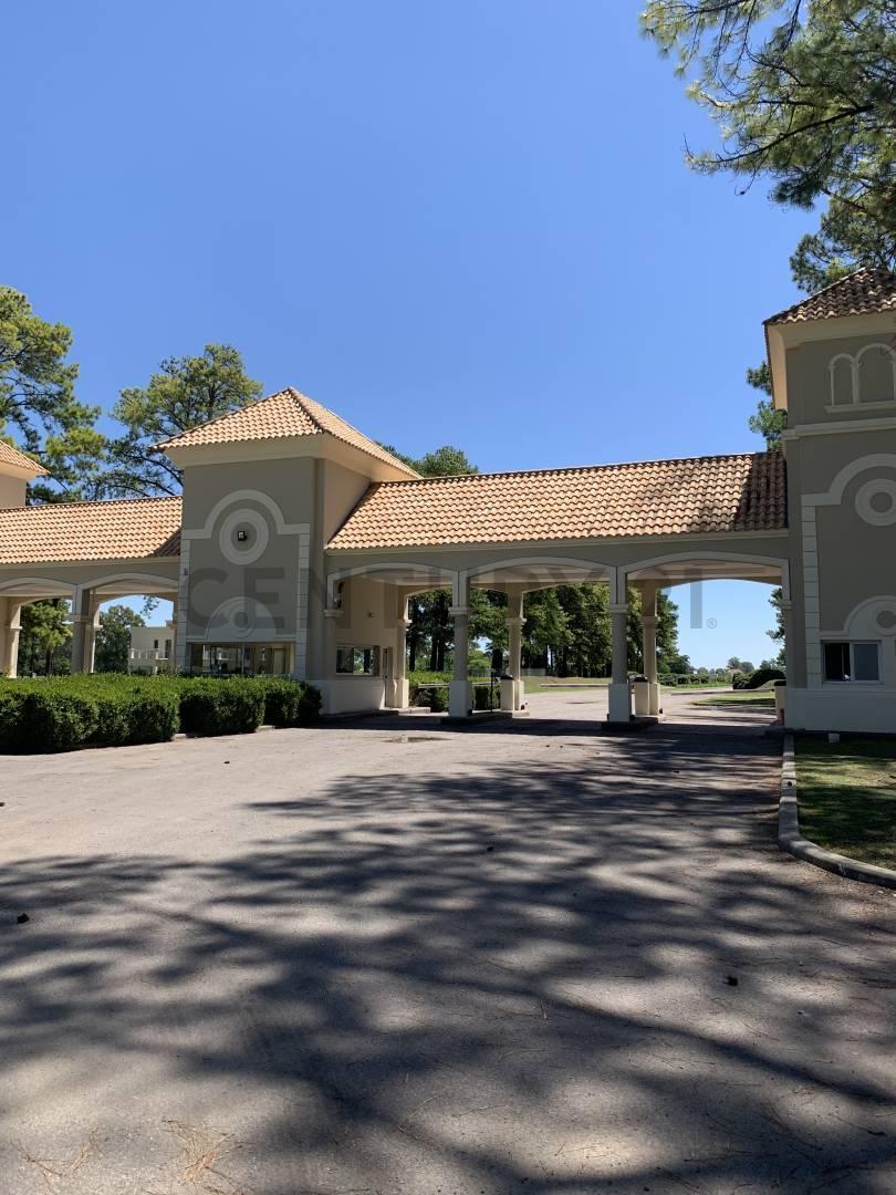 Foto de Lote 1056 m² Ubicación Premium en Pinares Golf & CC | Capilla del Señor, imagen 1