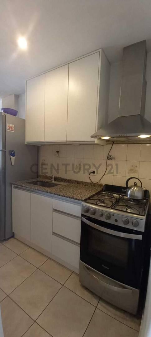 Foto de VENTA DEPARTAMENTO 2 AMBIENTES 65m2 doble balcon con parrilla – APTO, imagen 2
