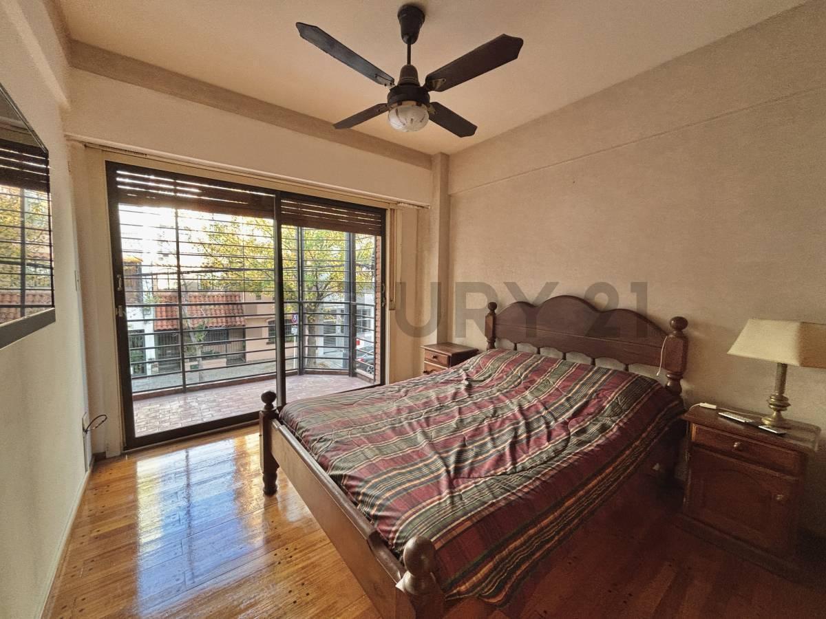 Foto de DEPARTAMENTO SEMIPISO 4 AMBIENTES + DEPENDENCIA + COCHERA en BELGRANO, imagen 3