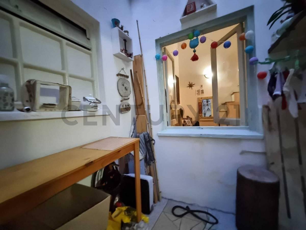 Foto de MONOAMBIENTE EN VENTA-SAN TELMO-CON ENTRE PISO Y PATIO CUBIERTO, imagen 5