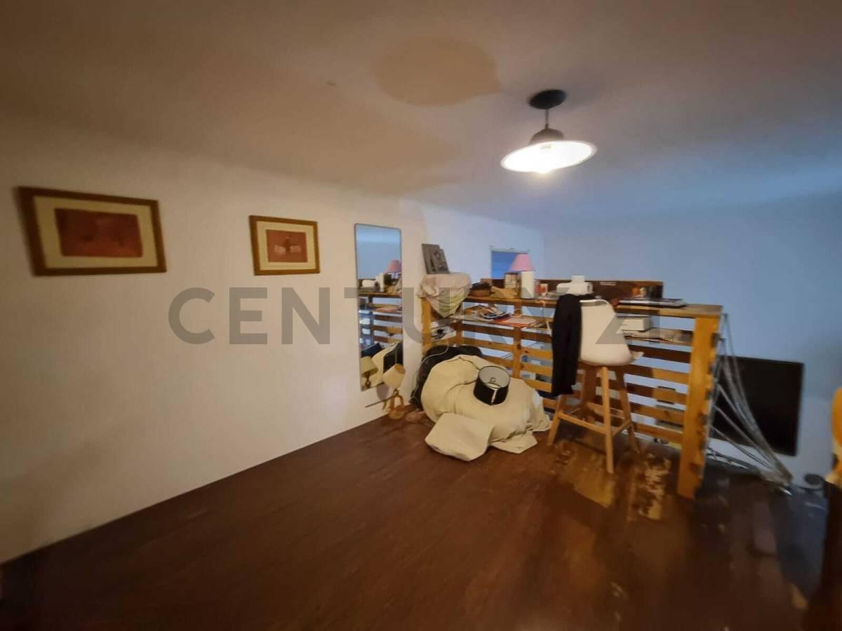 Foto de MONOAMBIENTE EN VENTA-SAN TELMO-CON ENTRE PISO Y PATIO CUBIERTO, imagen 2