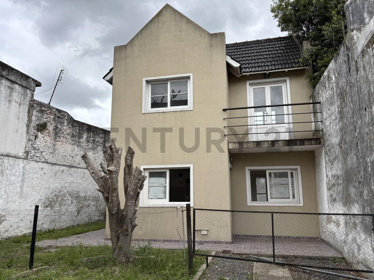 Foto de Dúplex con gran parque privado en entorno verde de Turdera, imagen 5